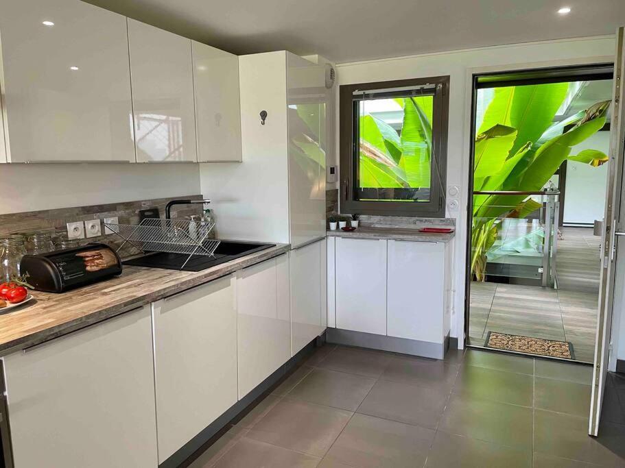 Superbe Appartement, Piscine, Vue Mer Et Montagnes Antibes Eksteriør bilde