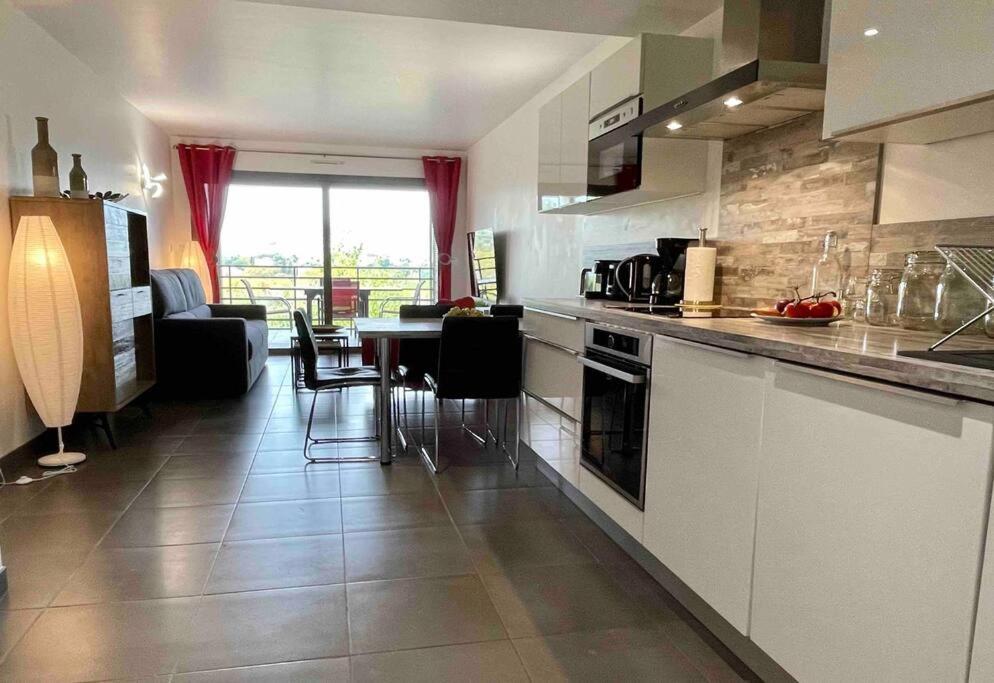 Superbe Appartement, Piscine, Vue Mer Et Montagnes Antibes Eksteriør bilde