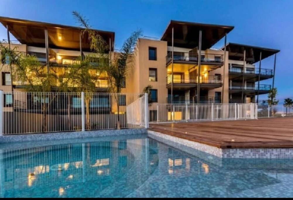 Superbe Appartement, Piscine, Vue Mer Et Montagnes Antibes Eksteriør bilde