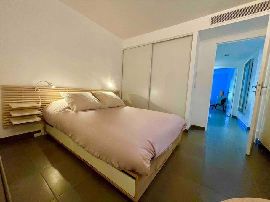 Superbe Appartement, Piscine, Vue Mer Et Montagnes Antibes Eksteriør bilde